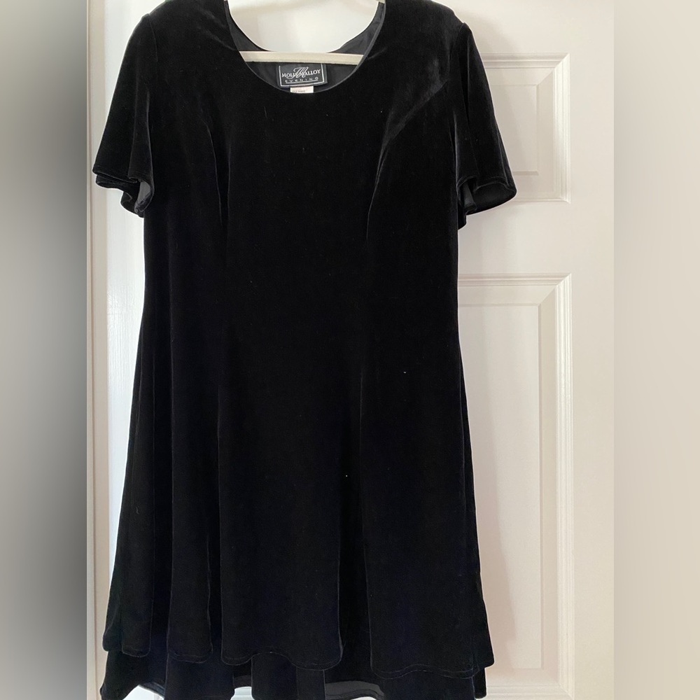 Vintage Molly Malloy Evening Dress. Crushed Velvet Size 12
